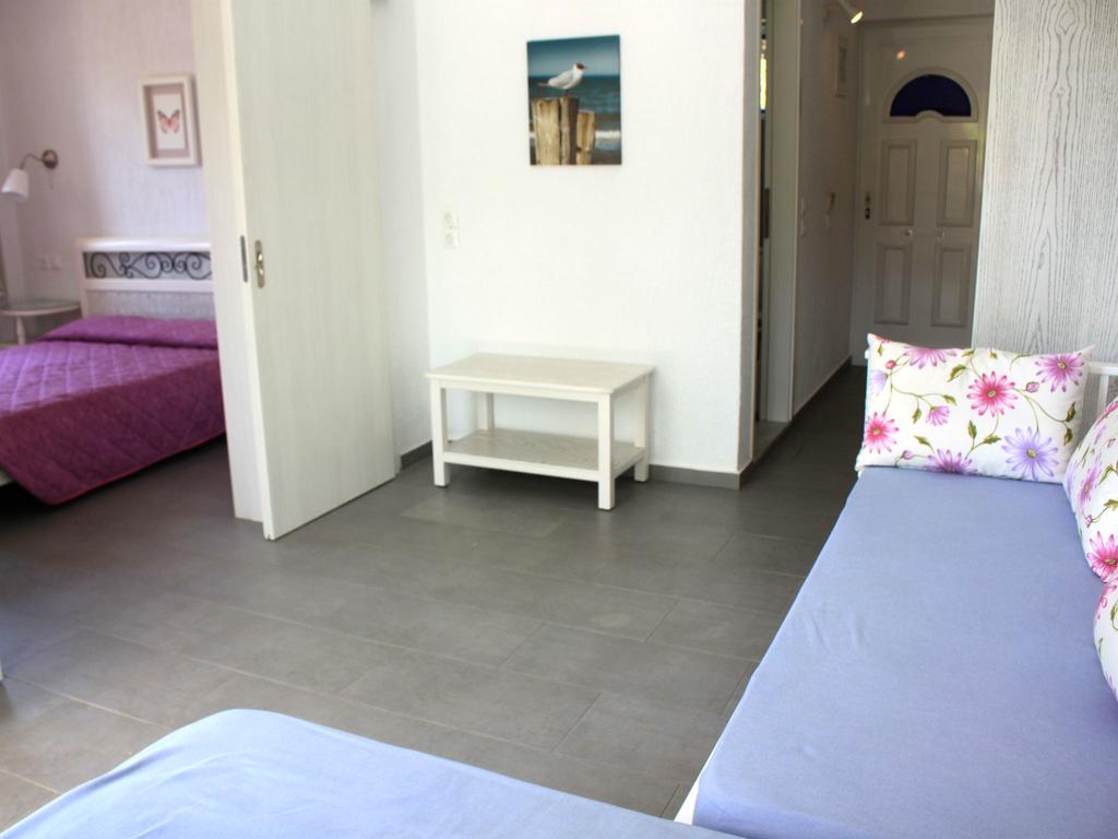 Ostria Aparthotel อายา ปารัสเกวี ภายนอก รูปภาพ